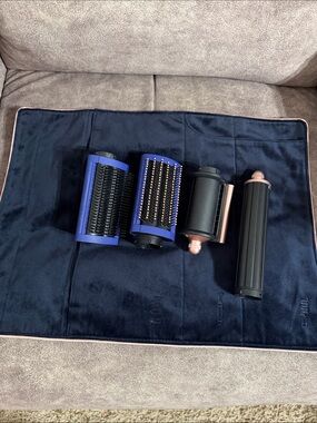 Dyson Multi-Brush Attachment Set with Dyson Travel pouch